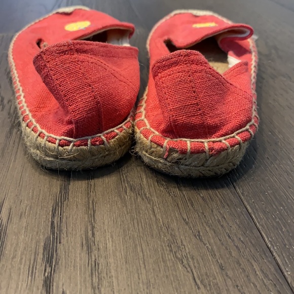 Soludos Pineapple Sandals - Picture 3 of 4